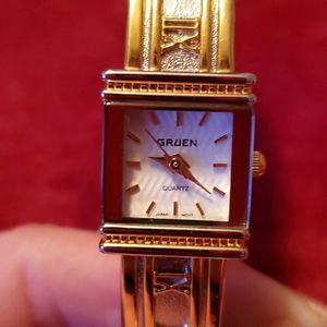 Gruen GR7855 Bangle Clamp Bracelet Watch Atlas Roman Numerals Band Looks Tiffany